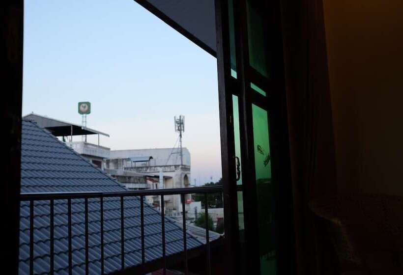 בית מלון כפרי Jitra Resort