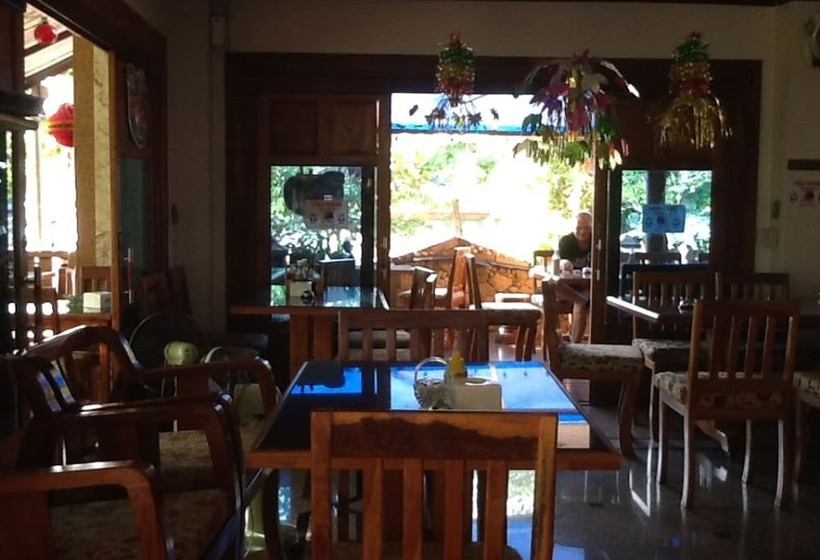 Otel Lert Prasert House