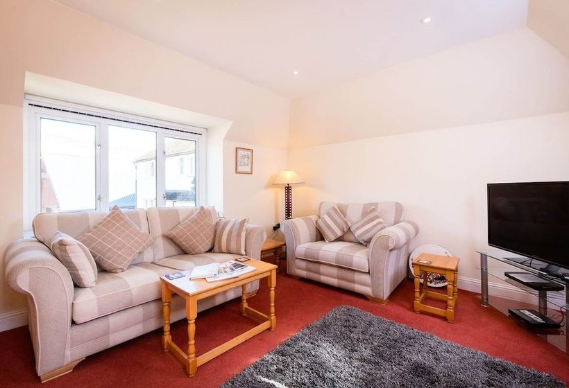 ホテル Merlin Cottage