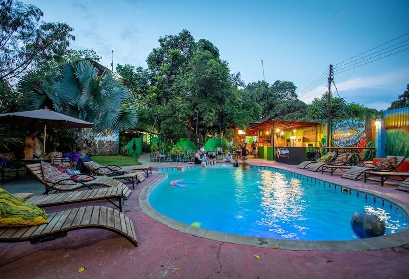 هتل Victoria Falls Backpackers Zambia