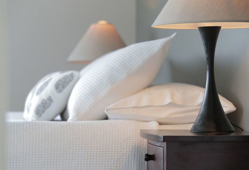 هتل Villa Apartments Westside