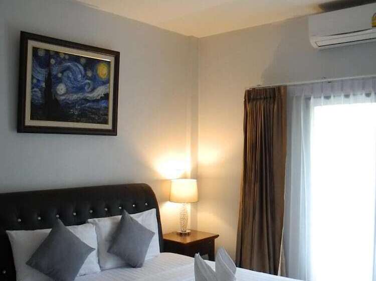 هتل Bann Tawan Hostel Chiang Rai