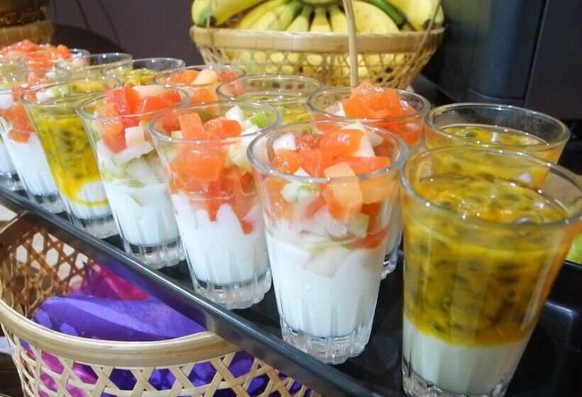 هتل Bann Tawan Hostel Chiang Rai