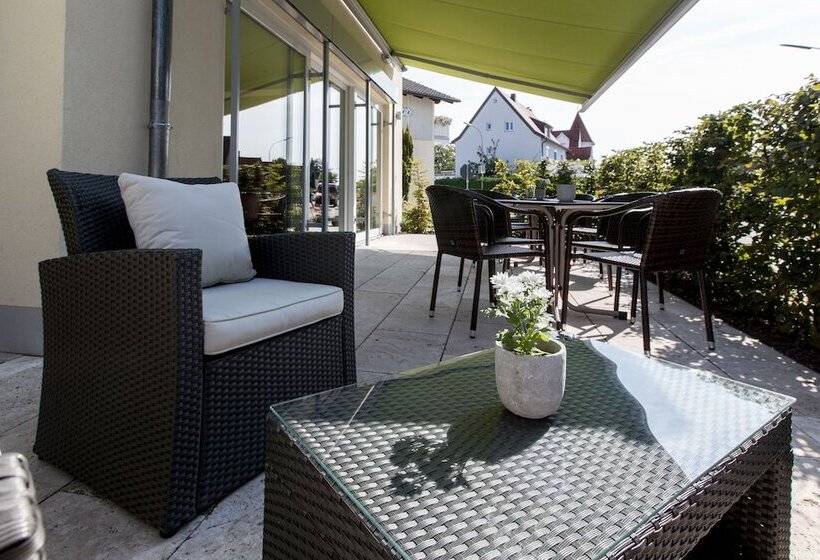 בית מלון כפרי Bauer Garni