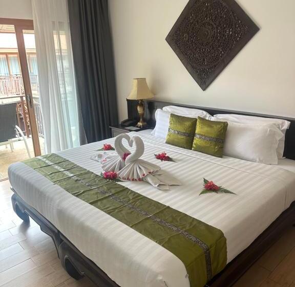هتل Blue Bay Resort   Access To Pool And Beach Phuket & Krabi