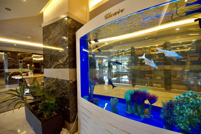 فندق Bram Suites