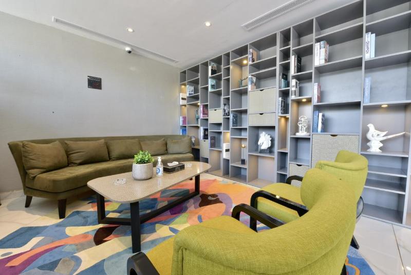 فندق Bram Suites