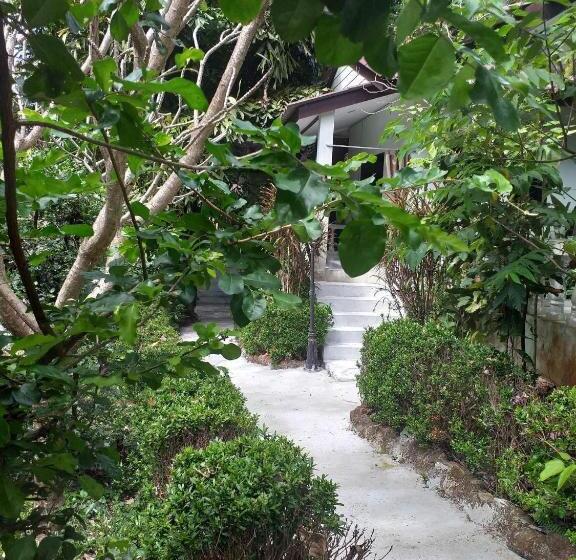 هتل Kamrai Resort