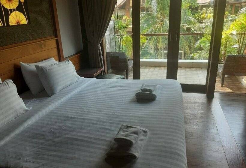 בית מלון כפרי Khanom Cabana Beach Resort