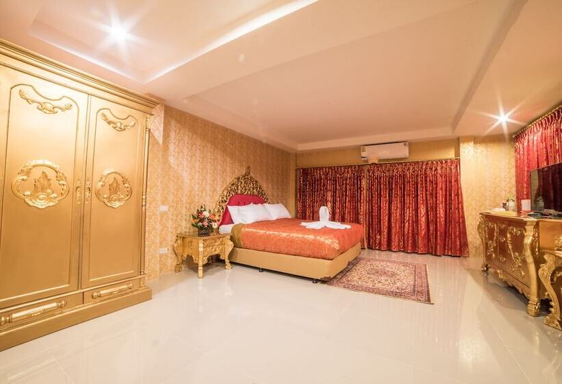 Отель Nakaraj Princess Chiang Rai  Walking Street