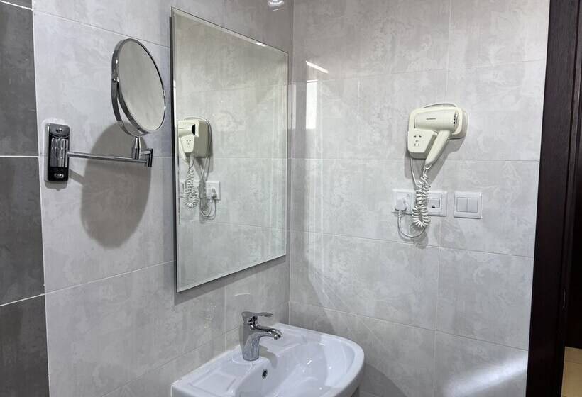 فندق Orchid Suites 4