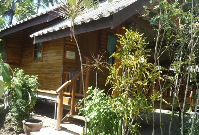 هتل Pasai Beach Lodge