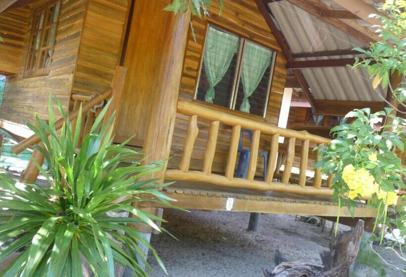 هتل Pasai Beach Lodge