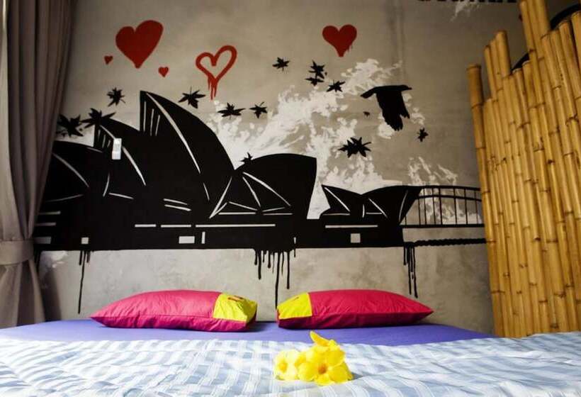 هتل Saparote Hostel