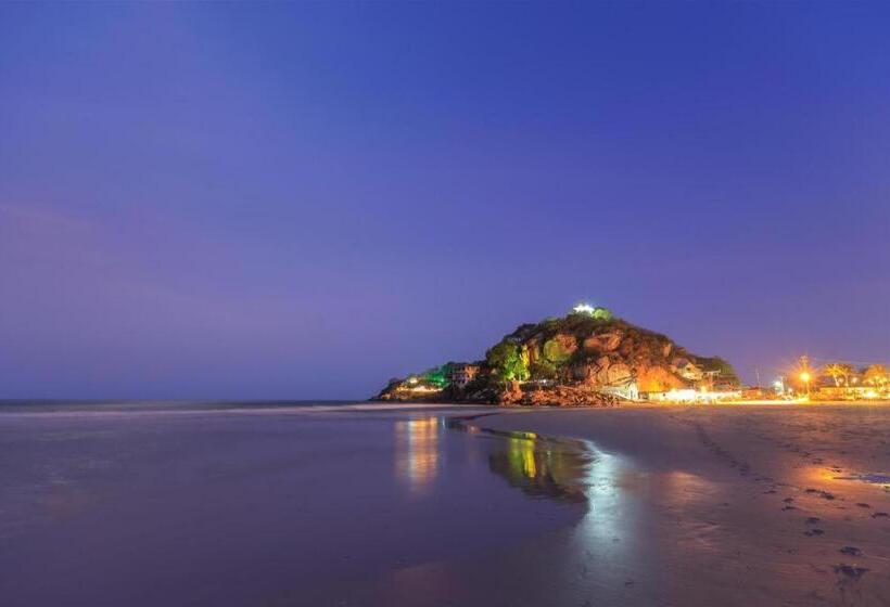 בית מלון כפרי The Blue Sky Resort @ Hua Hin