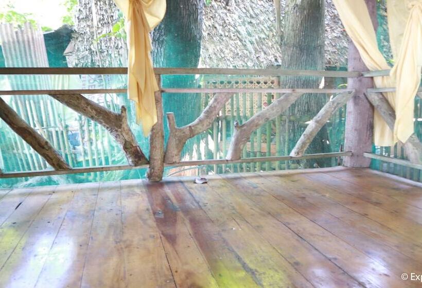 Hotelli Algen's Dive Resort