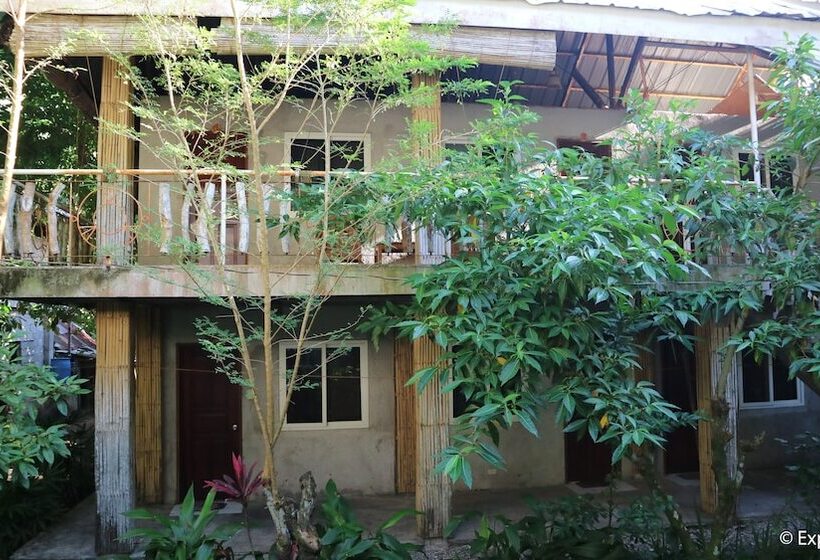 Hotelli Algen's Dive Resort