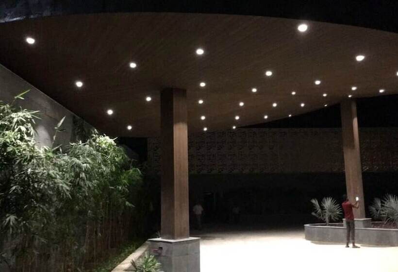 בית מלון כפרי Lemon Tree Premier Corbett