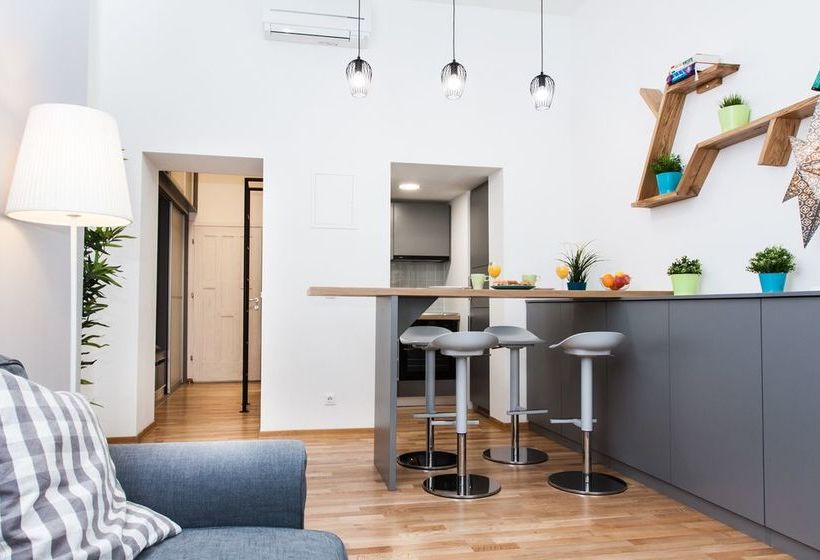 בית מלון כפרי Loox Serviced Apartments Zagreb Palmoticeva Street