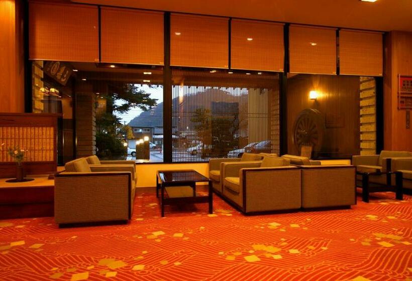 בית מלון כפרי Sanrakuen