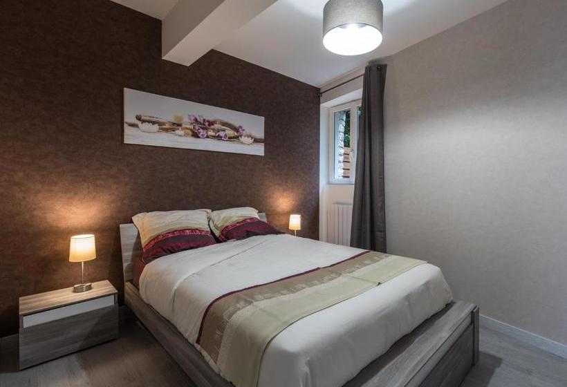 בית מלון כפרי Appart Hôtel Bourgoin