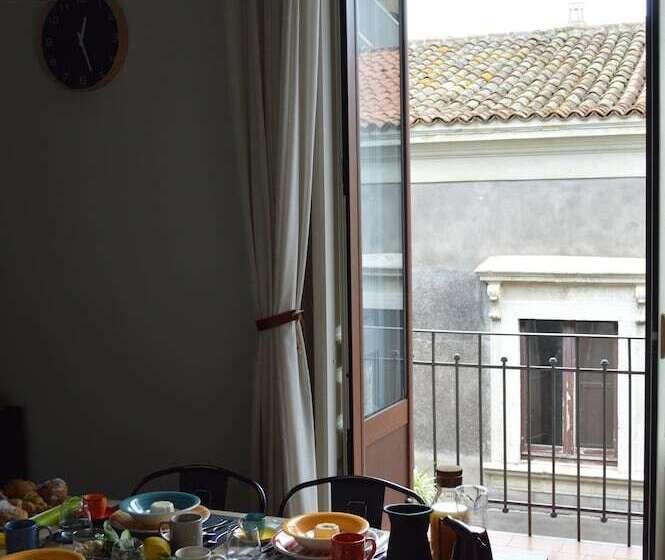 هتل Bed, Book & Breakfast Landolina