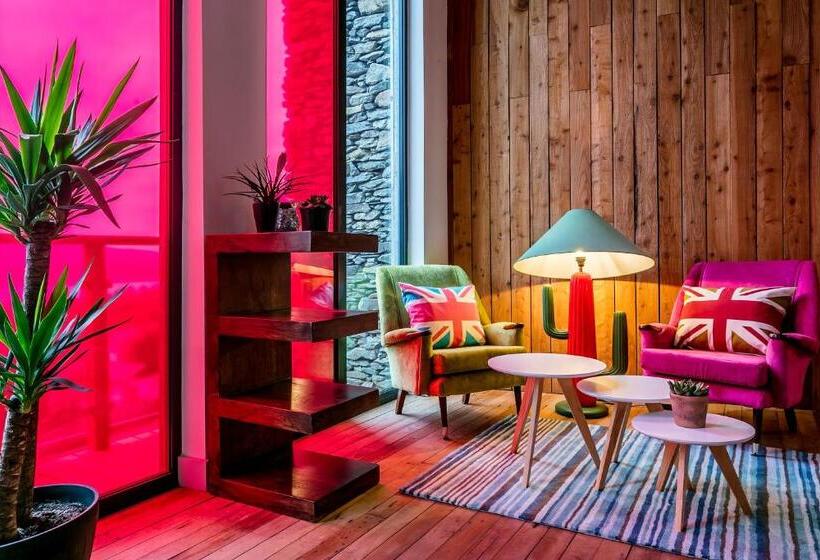 ホテル Dome House