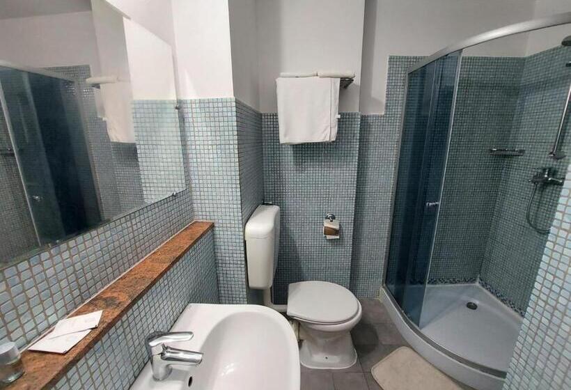 هتل Happy Accomodation