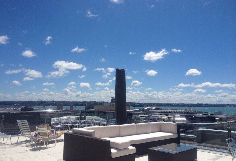 هتل Heritage Apartment