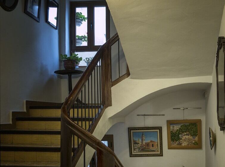 בית מלון כפרי Hostal Los Aromas