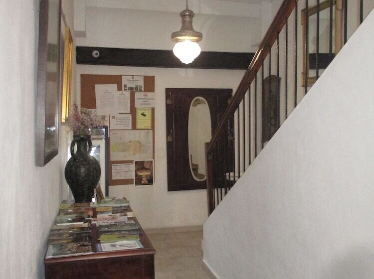 בית מלון כפרי Hostal Los Aromas