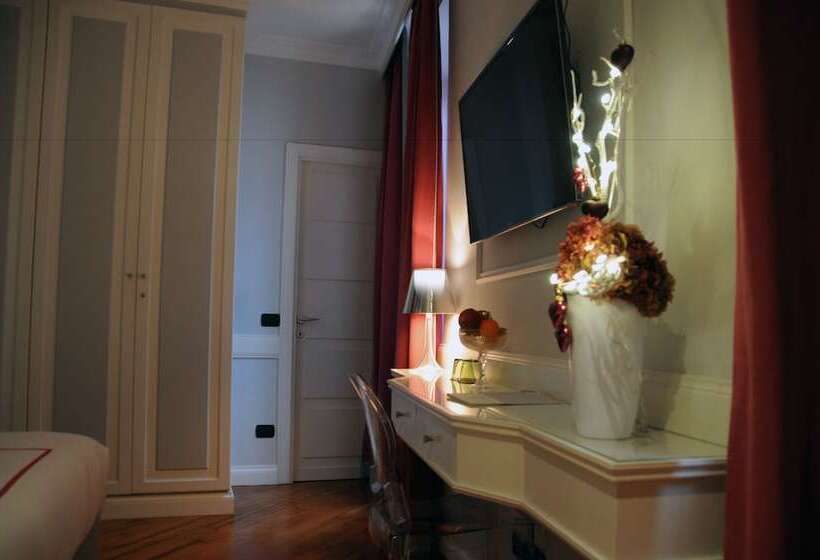 هتل Suite Fontana Di Trevi