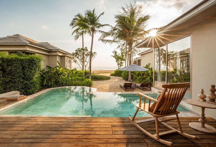 Hotel Devasom Khao Lak Beach Resort & Villas