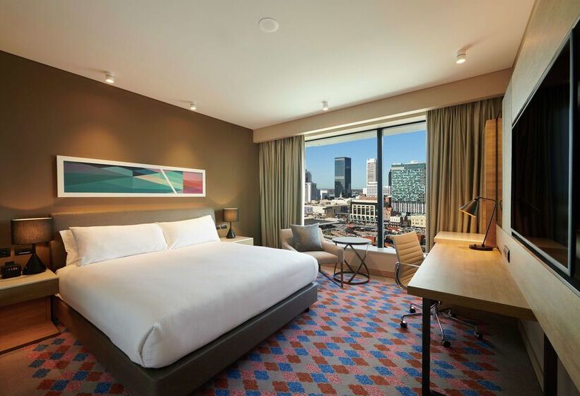 هتل Doubletree By Hilton Perth Northbridge