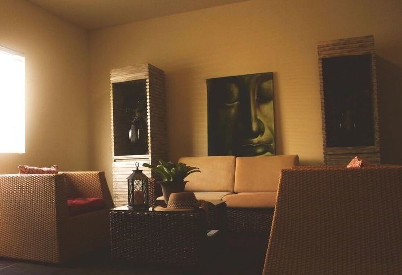 فندق One Pacific