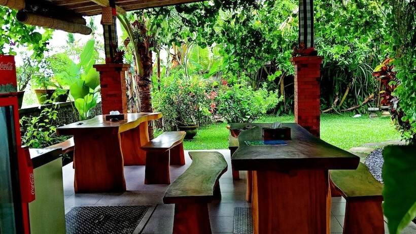 住宿加早餐  Baliwid Villa Ubud