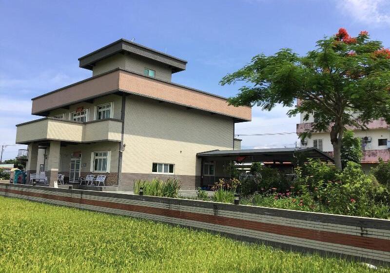 تختخواب و صبحانه Hao Ya Villa