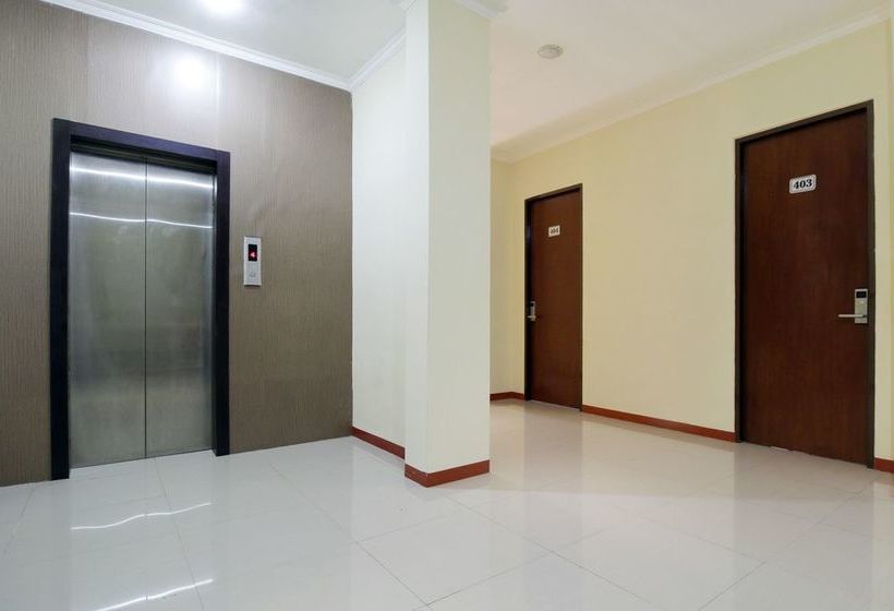 בית מלון כפרי Airy Alun Alun Bojonegoro Trunojoyo 2