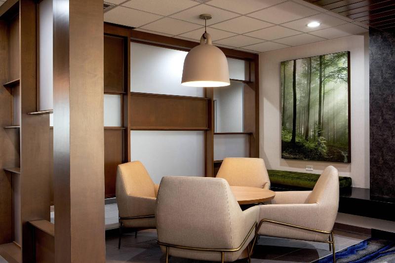 فندق Fairfield Inn & Suites By Marriott Mcpherson