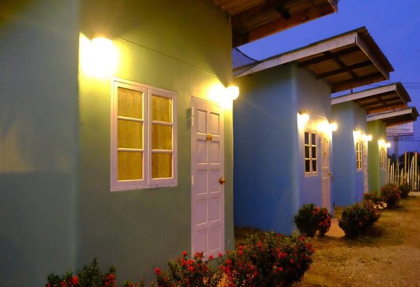 فندق Kaikatak Resort