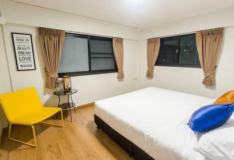 בית מלון כפרי Soft Dormtel Night Bazaar