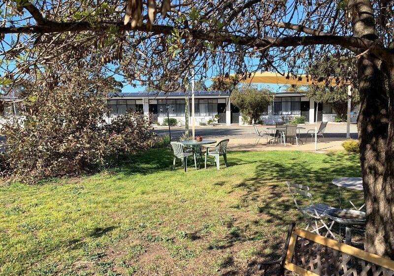 Мотель Gazebo Motor Inn   Strathmerton