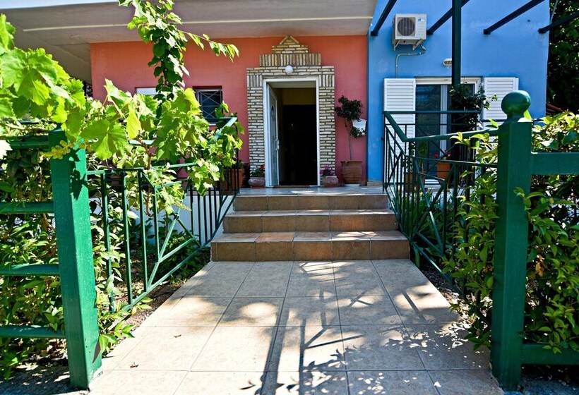 Tsertos Apartments