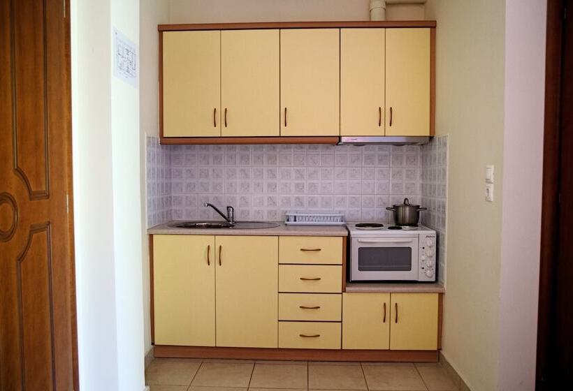 Tsertos Apartments