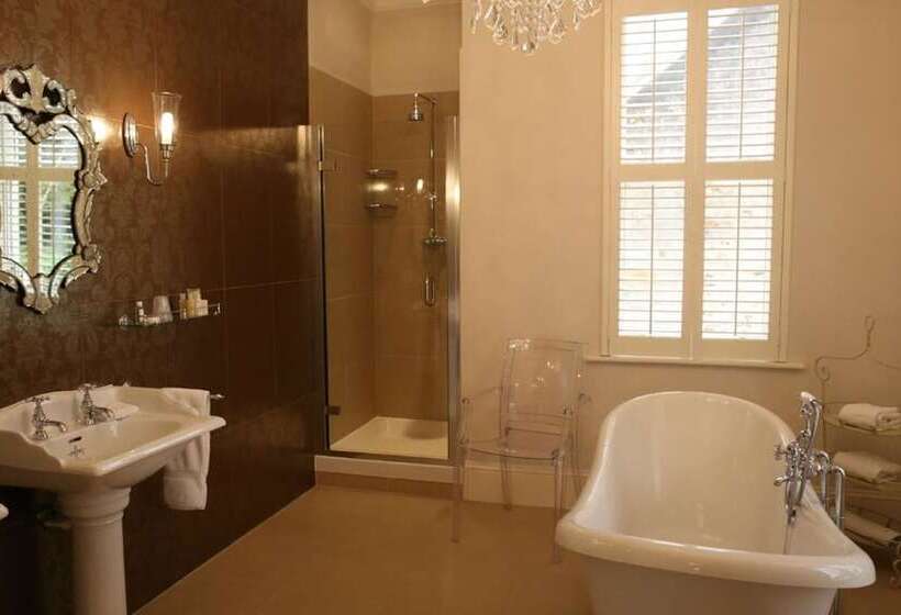 ベッドアンドブレックファースト La Haule Manor