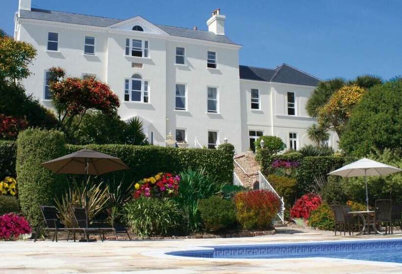 ベッドアンドブレックファースト La Haule Manor