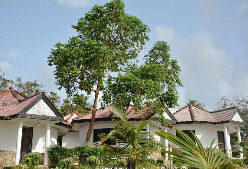Busua Paradiso Beach Resort