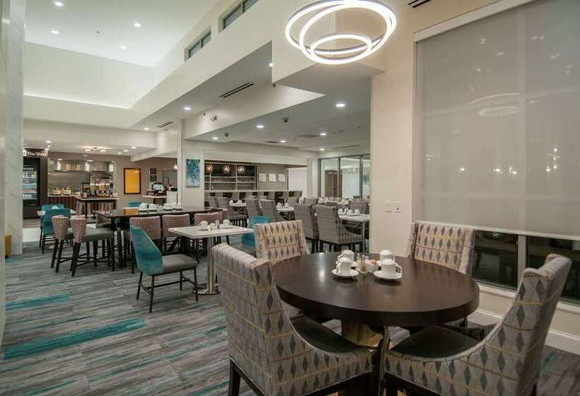 בית מלון כפרי Hilton Garden Inn Jackson/clinton