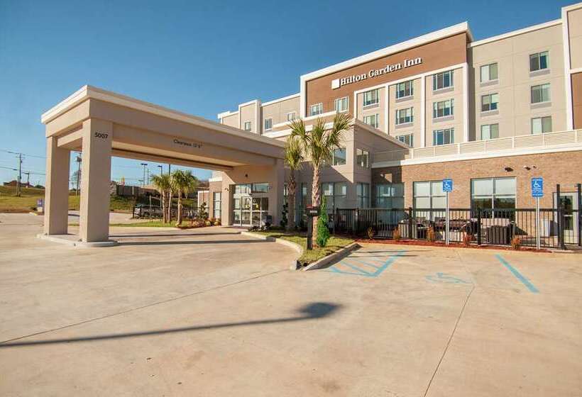 בית מלון כפרי Hilton Garden Inn Jackson/clinton