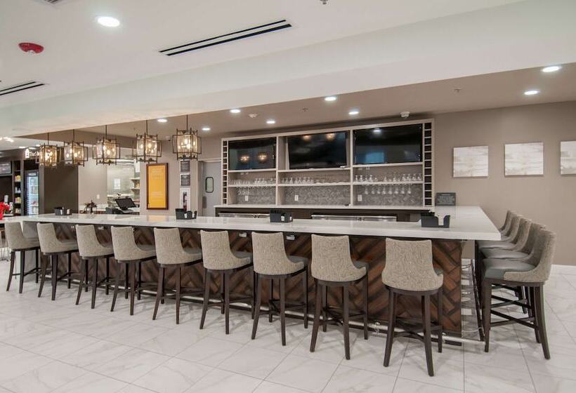 בית מלון כפרי Hilton Garden Inn Jackson/clinton